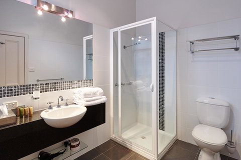 Auldington Hotel - Schoolies Week Accommodation 7