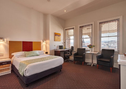 Auldington Hotel - Schoolies Week Accommodation 5