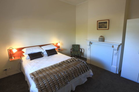 @ The Beach & Not Quite @ The Beach Holiday Cottages - Stanley - Schoolies Week Accommodation 24