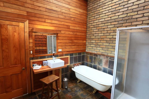 @ The Beach & Not Quite @ The Beach Holiday Cottages - Stanley - Schoolies Week Accommodation 15