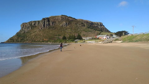 @ The Beach & Not Quite @ The Beach Holiday Cottages - Stanley - Schoolies Week Accommodation 1