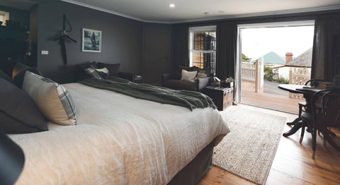 Ship Inn Stanley - Schoolies Week Accommodation 12