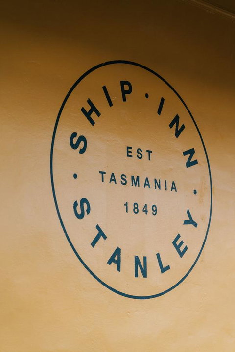 Ship Inn Stanley - Schoolies Week Accommodation 25