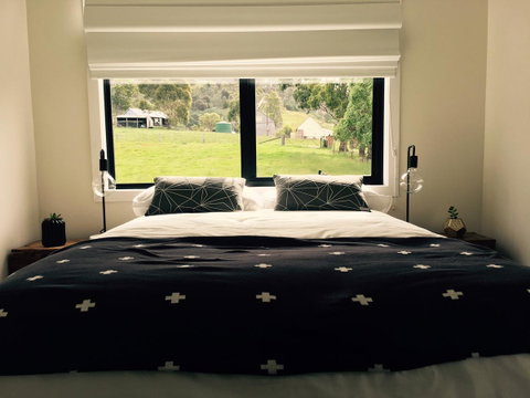 Twamley Farm - Schoolies Week Accommodation 24