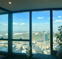 New high rise Southbank Apartment with park views - Schoolies Week Accommodation