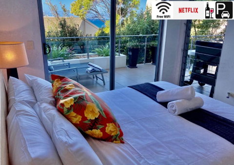 NEW Sunshine Beach Family Escape 3 Bedroom With Free Wifi And Parking - Schoolies Week Accommodation 0