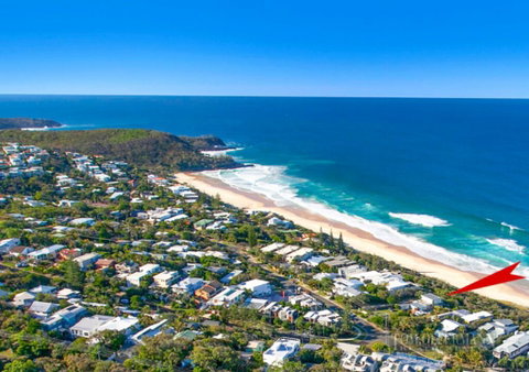 NEW Sunshine Beach Family Escape 3 Bedroom With Free Wifi And Parking - Schoolies Week Accommodation 2