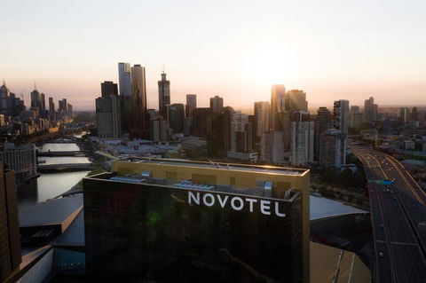 Novotel Melbourne South Wharf - Schoolies Week Accommodation 2