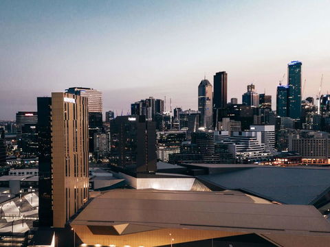 Novotel Melbourne South Wharf - Schoolies Week Accommodation 0