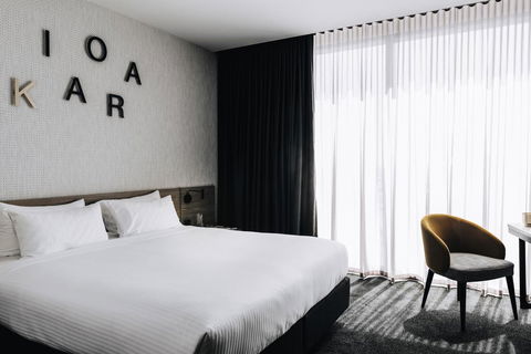 Novotel Melbourne South Wharf - Schoolies Week Accommodation 1