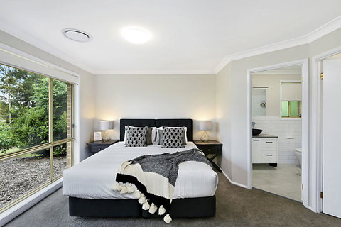 Nulkaba House  -  Sleeping In Style - Schoolies Week Accommodation 2