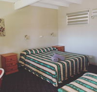 Oasis Motel - Schoolies Week Accommodation