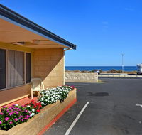 Ocean Drive Motel - Schoolies Week Accommodation
