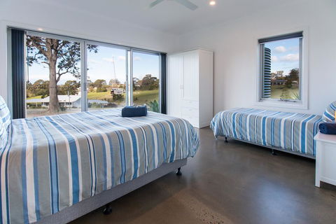 Ocean View - Schoolies Week Accommodation 3