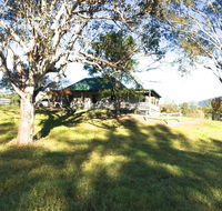 Old Schoolmaster's Cottage on the Barrington River - Schoolies Week Accommodation