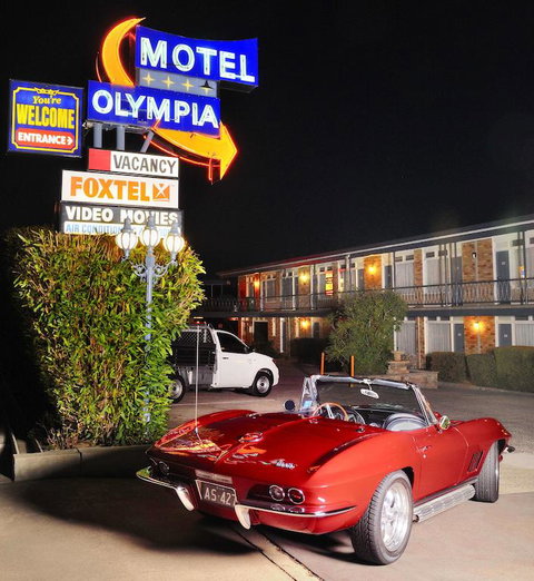 Olympia Motel - Schoolies Week Accommodation 3