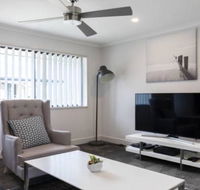 One Bedroom Apartment with free wifi - Schoolies Week Accommodation