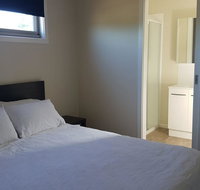Orange Grove Gardens - Schoolies Week Accommodation