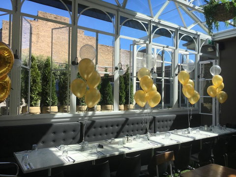 Oscars Hotel And Cafe Bar - Schoolies Week Accommodation 1