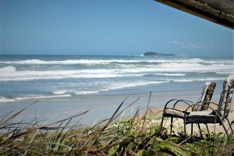 Pacific Palms Motor Inn - Schoolies Week Accommodation 0