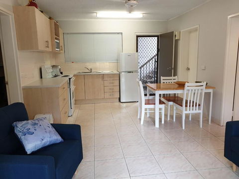 Palms Trinity Beach - Schoolies Week Accommodation 1