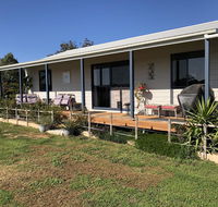 PANORAMA  Lismar Lodge - Schoolies Week Accommodation
