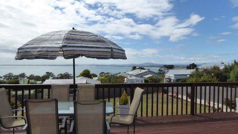 Panoramic Views On Walter - Schoolies Week Accommodation 0