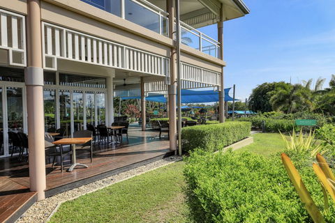 Paradise Palms Resort - Schoolies Week Accommodation 1