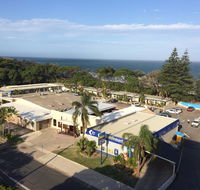 Park Beach Hotel Motel - Schoolies Week Accommodation