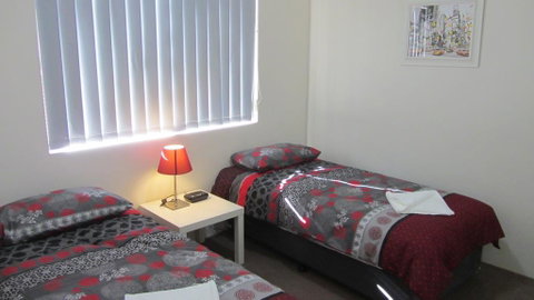 Parkside Apartments Parramatta - Schoolies Week Accommodation 2