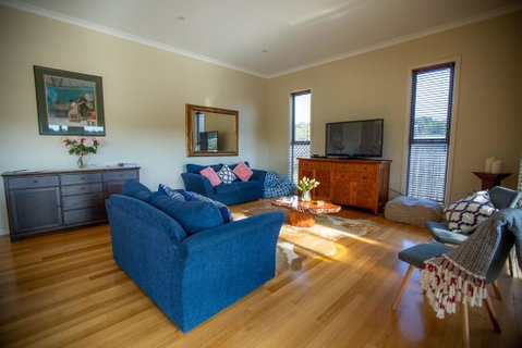 Paula's Place 8 Ti Tree Close Robe - Schoolies Week Accommodation 3