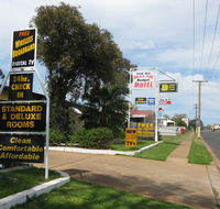 Peak Hill Golden Peak Budget Motel - Schoolies Week Accommodation