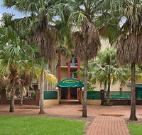 Peninsular Apartments - Schoolies Week Accommodation