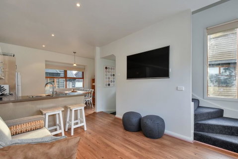Piqueos 2 - Schoolies Week Accommodation 3