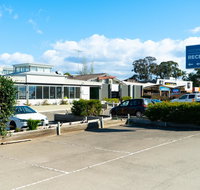 Plumpton hotel - Schoolies Week Accommodation