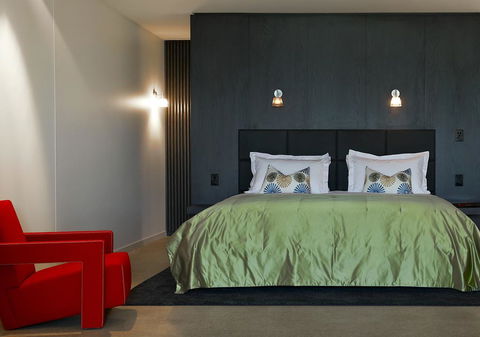 Port Phillip Estate - Schoolies Week Accommodation 0