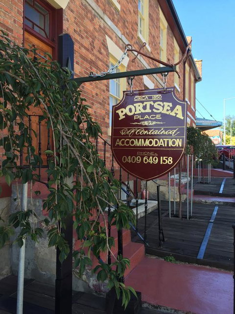 Portsea Place - Schoolies Week Accommodation 3