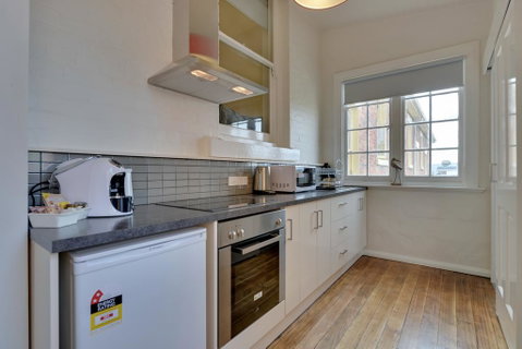 Portsea Place - Schoolies Week Accommodation 1