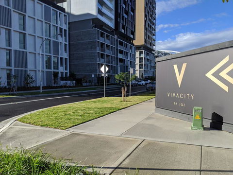 Presidential 3-bed 2-bath, Balcony, With Pool Included - Schoolies Week Accommodation 1