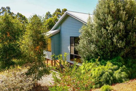 Rainbow Trail Chalets - Schoolies Week Accommodation 2