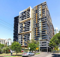 Readyset Guilfoyle Melbourne - Schoolies Week Accommodation