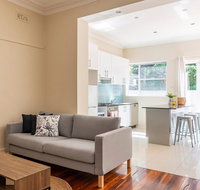 RELAXED FAMILY HOME WILLOUGHBY - Schoolies Week Accommodation