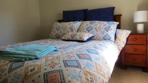 RETRO FUNNY FARM - Schoolies Week Accommodation 3