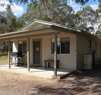 Robinsons Cabin - Schoolies Week Accommodation