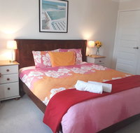 Rossmoyne 2 BEDROOM HOUSE SELF CHECK IN Walk to River Shops Bus Trains Cls to Airport City Beaches - Schoolies Week Accommodation
