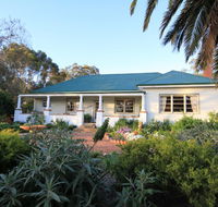 Rostrata Country House - Schoolies Week Accommodation