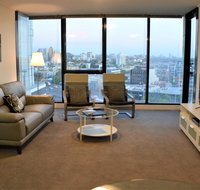 Royal Stays Apartments - Whiteman St - Schoolies Week Accommodation