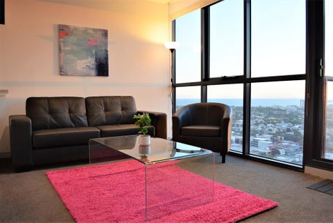 Royal Stays Corporate Apartments - Schoolies Week Accommodation 2