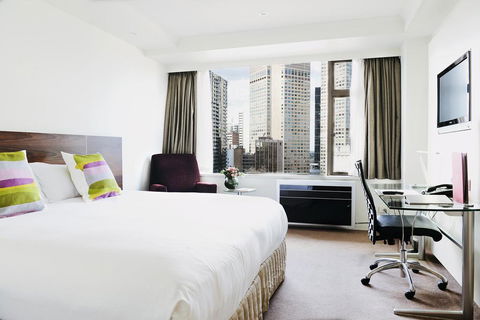 Rydges Melbourne - Schoolies Week Accommodation 0