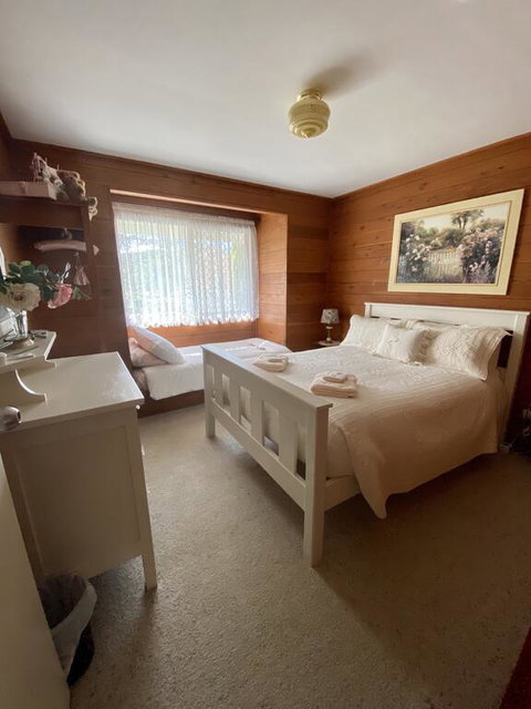 Sabos On Severn - Schoolies Week Accommodation 3